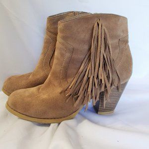 Diva Lounge fringe suede ankle boots